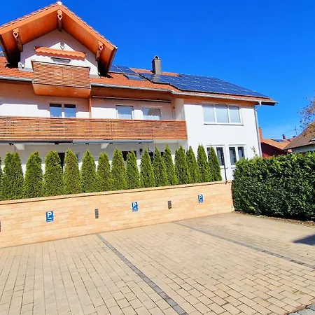 Kienberg - Modernes 2-zimmer-apartment Im Allgaeu-stil Mit Alpenpanorama In Zentraler Lage In Lejlighed