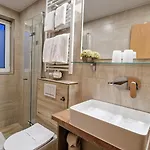 Kienberg - Modernes 2-zimmer-apartment Im Allgaeu-stil Mit Alpenpanorama In Zentraler Lage In *