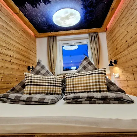 Kienberg - Modernes 2-zimmer-apartment Im Allgaeu-stil Mit Alpenpanorama In Zentraler Lage In Lägenhet *